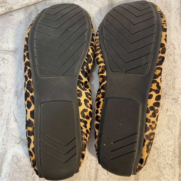 Me Too Women’s Leah Leopard Print Slip On Flats Size 6 1/2 - Picture 6 of 9